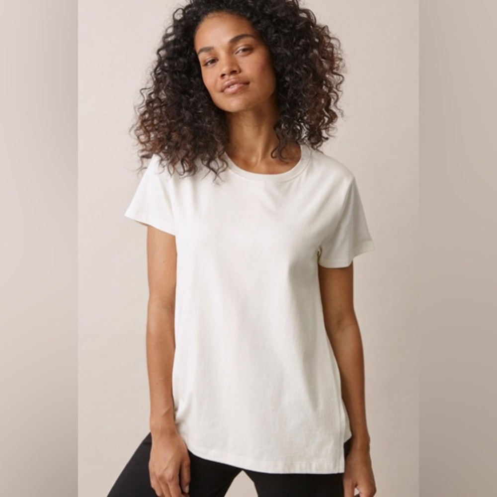BOOB Maternity t-shirt with nursing access